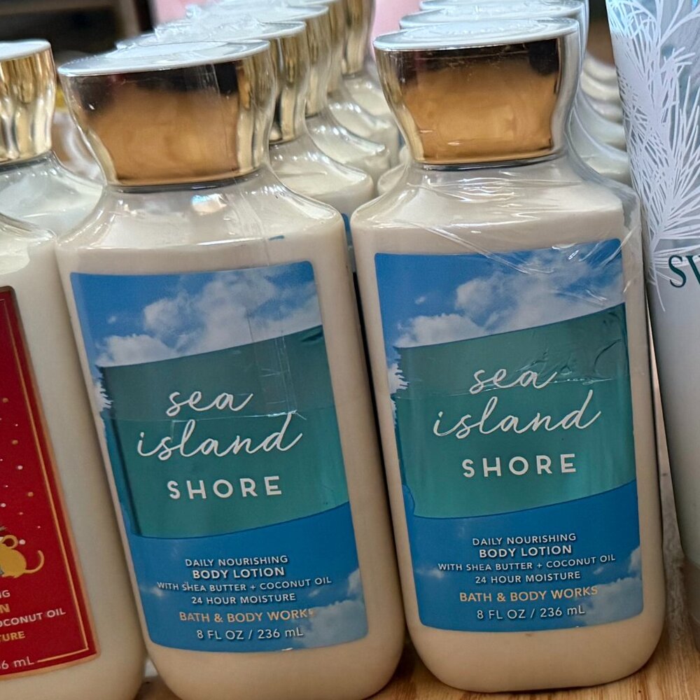 Bundle Deal - Bath and Body Works Sea Island Shore Body Lotion 8oz (4 for$21)